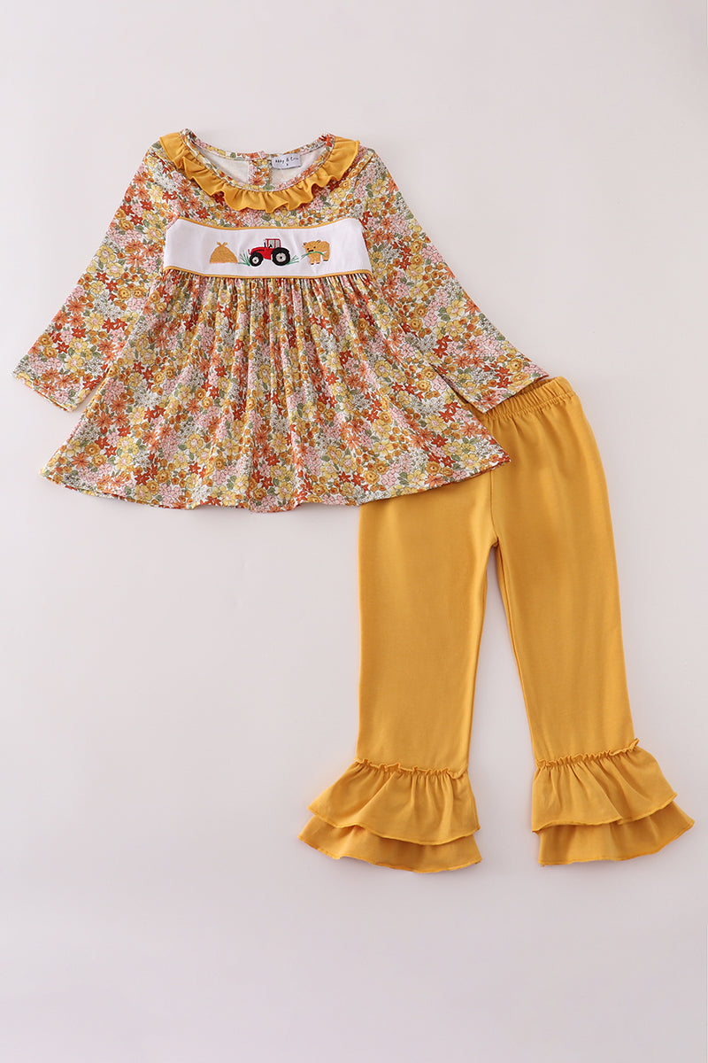 Highland cow embroidery ruffle pants set