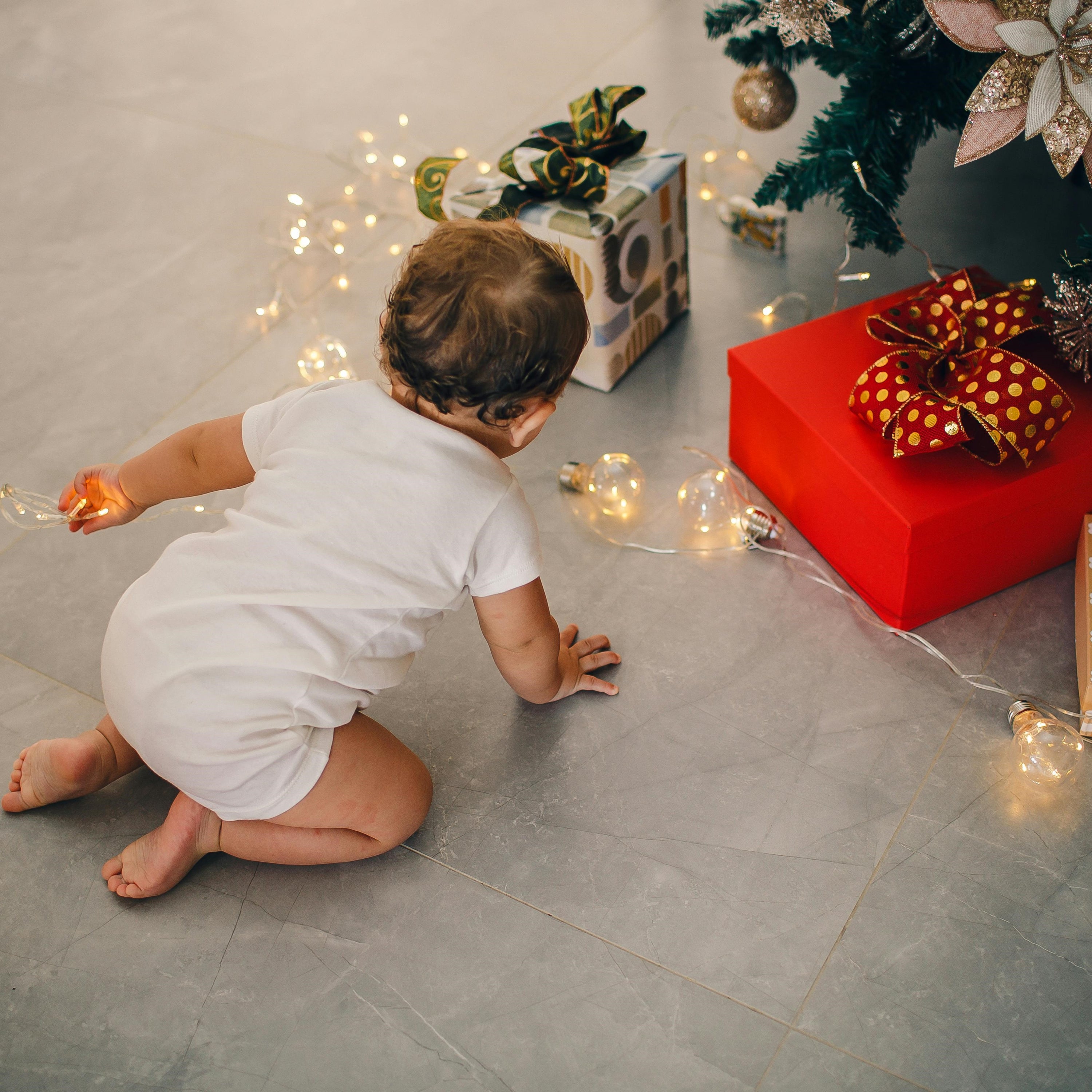 5 Tips for Stress-Free Holiday Shopping for Kids